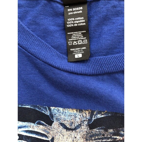 Batman Heart Of The Bat X-Ray Bruce Wayne T-Shirt Comic Con Box Size Large - Picture 8 of 8